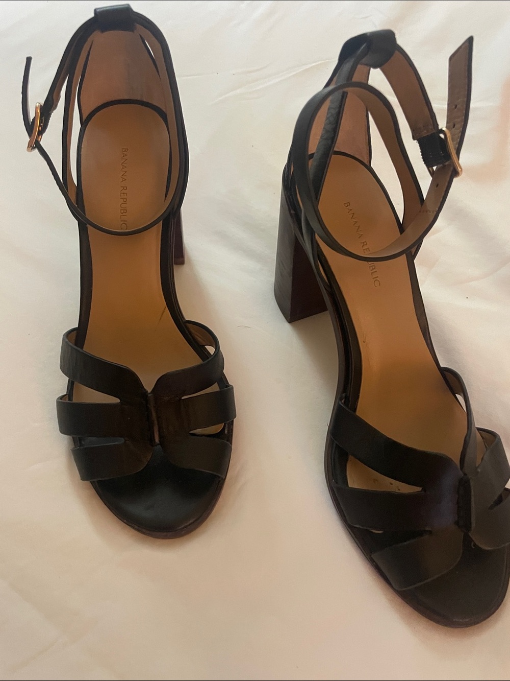 Banana Republic black Sandal